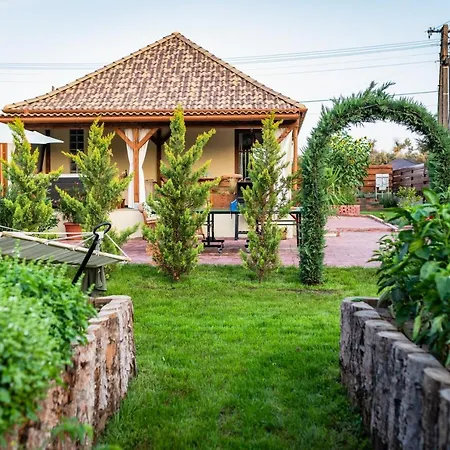Casa Elisabetta Apartmanhaz Gardony